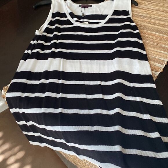 NWT black /white striped. Tank XL 100% viscose - Picture 1 of 4